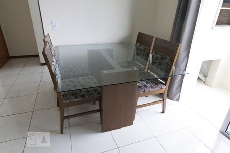 Apartamento para alugar com 100m², 2 quartos e 1 vagaSala