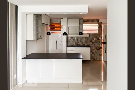 Sala e Cozinha de apartamento à venda com 1 quarto, 37m² em Bela Vista, São Paulo