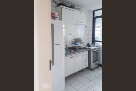 Cozinha  de apartamento à venda com 2 quartos, 58m² em Vila Santana, São Paulo