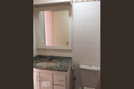 Apartamento para alugar com 68m², 2 quartos e 1 vaga Apartamento para alugar com 68m², 2 quartos e 1 vagaBanheiro do Quarto 1