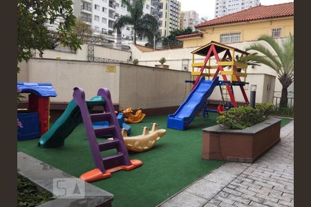 Apartamento para alugar com 68m², 2 quartos e 1 vaga Apartamento para alugar com 68m², 2 quartos e 1 vagaÁrea Comum - Playground