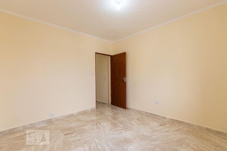 Quarto 2 de casa para alugar com 2 quartos, 120m² em Vila Portuguesa, São Paulo