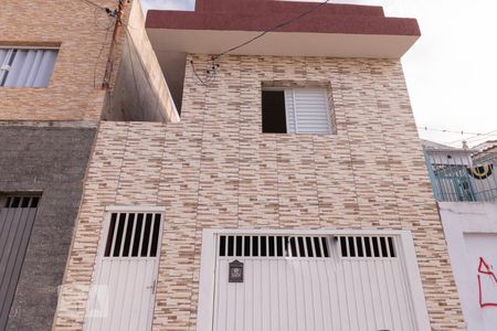 Casa para alugar com 120m², 2 quartos e 1 vagaFachada