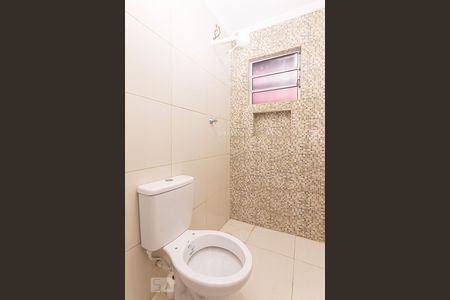 Casa para alugar com 120m², 2 quartos e 1 vagaBanheiro de serviço