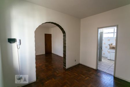 Apartamento para alugar com 95m², 3 quartos e 1 vagaCopa