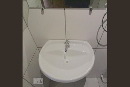 Banheiro de apartamento para alugar com 1 quarto, 40m² em Boqueirão, Curitiba
