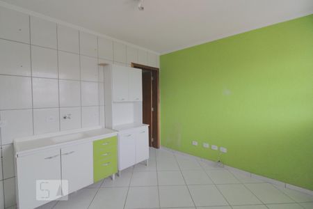 Cozinha de apartamento para alugar com 1 quarto, 40m² em Boqueirão, Curitiba