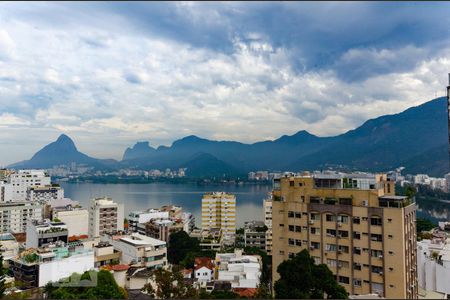 Apartamento para alugar com 99m², 2 quartos e 1 vagaVista da Suíte