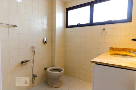 Apartamento para alugar com 99m², 2 quartos e 1 vagaBanheiro da Suíte