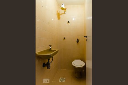 Apartamento para alugar com 99m², 2 quartos e 1 vagaBanheiro de Serviço