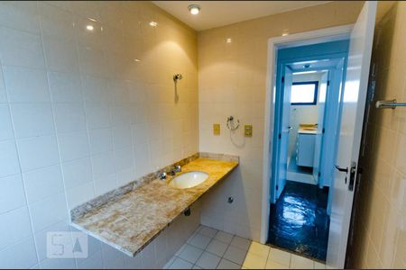 Apartamento para alugar com 99m², 2 quartos e 1 vagaBanheiro Social