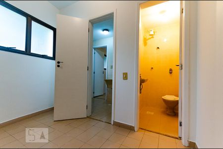 Apartamento para alugar com 99m², 2 quartos e 1 vagaQuarto de Serviço