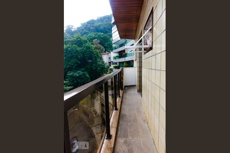 Apartamento para alugar com 99m², 2 quartos e 1 vagaSacada