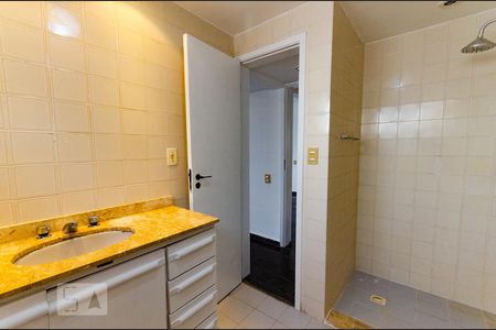 Apartamento para alugar com 99m², 2 quartos e 1 vagaBanheiro da Suíte