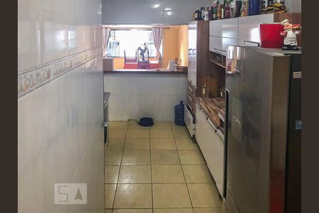 Casa à venda com 100m², 2 quartos e 1 vaga Casa à venda com 100m², 2 quartos e 1 vagaCozinha