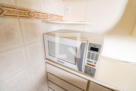 Apartamento para alugar com 58m², 2 quartos e 1 vaga Apartamento para alugar com 58m², 2 quartos e 1 vagaCozinha -Micro-ondas