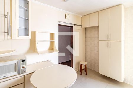 Apartamento para alugar com 58m², 2 quartos e 1 vaga Apartamento para alugar com 58m², 2 quartos e 1 vagaCozinha