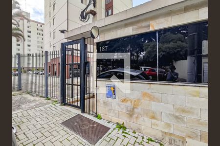 Apartamento para alugar com 58m², 2 quartos e 1 vaga Apartamento para alugar com 58m², 2 quartos e 1 vagaFachada e portaria