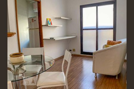 Sala e copa de apartamento para alugar com 2 quartos, 45m² em Jardim Paulista, São Paulo