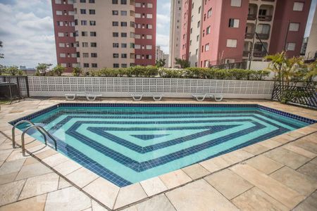 Apartamento à venda com 63m², 2 quartos e 1 vagaÁrea comum - Piscina