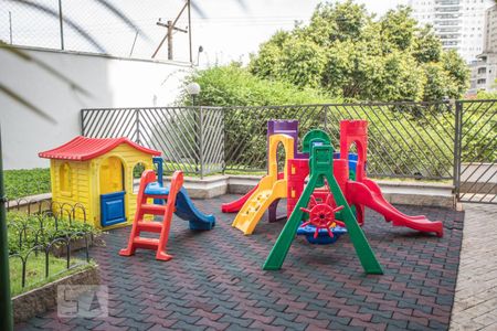 Apartamento à venda com 63m², 2 quartos e 1 vagaÁrea Comum - Playground