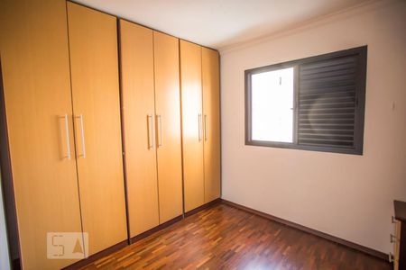 Apartamento à venda com 63m², 2 quartos e 1 vagaQuarto 2 - Armários