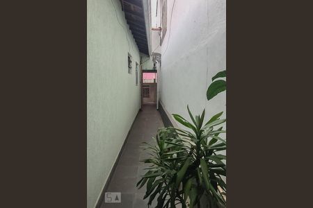 Corredor Externo de casa para alugar com 2 quartos, 60m² em Jardim Jamaica, Santo André