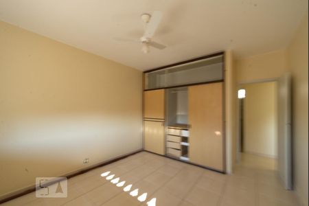 Quarto 1 de apartamento para alugar com 3 quartos, 90m² em Asa Norte, Brasília