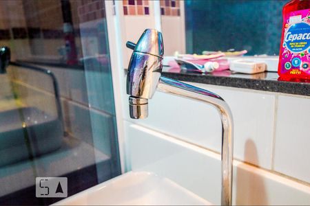 Casa à venda com 240m², 3 quartos e 1 vaga Casa à venda com 240m², 3 quartos e 1 vagaBanheiro 02