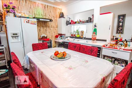 Casa à venda com 240m², 3 quartos e 1 vaga Casa à venda com 240m², 3 quartos e 1 vagaCozinha