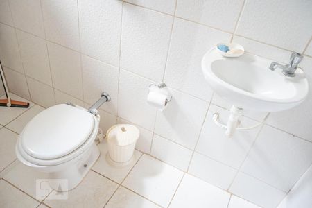 Casa à venda com 370m², 4 quartos e 4 vagas Casa à venda com 370m², 4 quartos e 4 vagasbanheiro