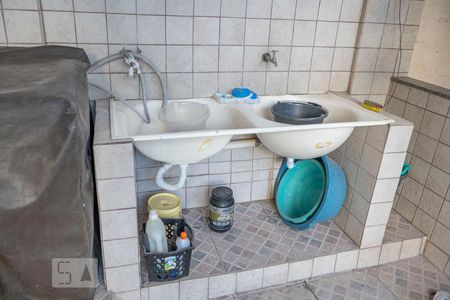 Casa à venda com 370m², 4 quartos e 4 vagas Casa à venda com 370m², 4 quartos e 4 vagasTanque