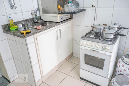 Casa à venda com 370m², 4 quartos e 4 vagas Casa à venda com 370m², 4 quartos e 4 vagasCozinha