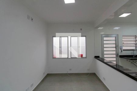 Sala de casa para alugar com 1 quarto, 60m² em Vila Ponte Rasa, São Paulo