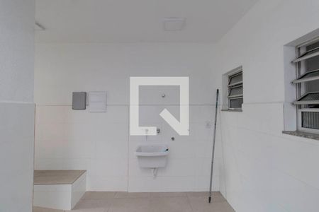 Casa para alugar com 60m², 1 quarto e sem vagaÁrea de Serviço