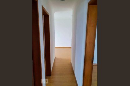 Corredor de apartamento para alugar com 3 quartos, 64m² em Baeta Neves, São Bernardo do Campo
