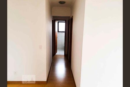 Corredor de apartamento para alugar com 3 quartos, 64m² em Baeta Neves, São Bernardo do Campo