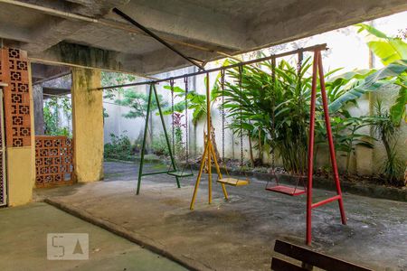 Apartamento à venda com 72m², 3 quartos e 1 vaga Apartamento à venda com 72m², 3 quartos e 1 vagaÁrea Comum - Playground