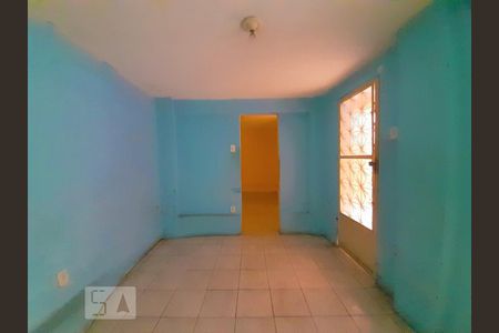 Sala de casa para alugar com 2 quartos, 50m² em Piedade, Rio de Janeiro