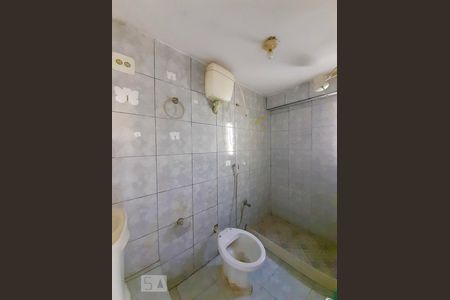 Banheiro Social de casa para alugar com 2 quartos, 50m² em Piedade, Rio de Janeiro