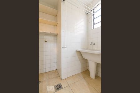 Apartamento para alugar com 75m², 3 quartos e 1 vagaÁrea de Serviço