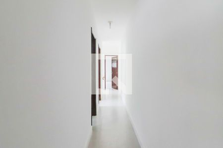 Casa à venda com 151m², 3 quartos e 2 vagas Casa à venda com 151m², 3 quartos e 2 vagasCorredor