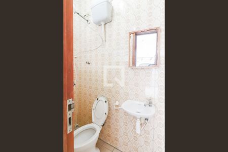 Casa à venda com 151m², 3 quartos e 2 vagas Casa à venda com 151m², 3 quartos e 2 vagasLavanderia Banheiro