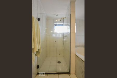 Apartamento à venda com 198m², 4 quartos e 3 vagasBanheiro Suíte 01