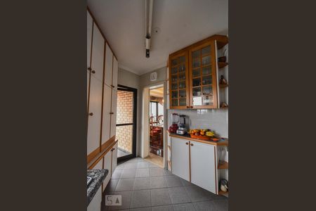 Apartamento à venda com 198m², 4 quartos e 3 vagasCozinha