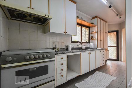 Apartamento à venda com 198m², 4 quartos e 3 vagasCozinha