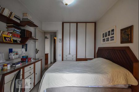 Apartamento à venda com 198m², 4 quartos e 3 vagasSuíte 02