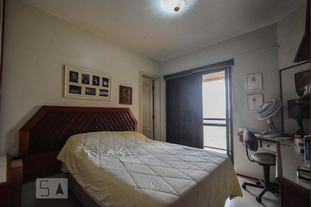 Apartamento à venda com 198m², 4 quartos e 3 vagasSuíte 02