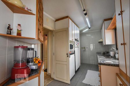 Apartamento à venda com 198m², 4 quartos e 3 vagasCozinha