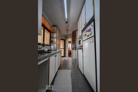 Apartamento à venda com 198m², 4 quartos e 3 vagasCozinha